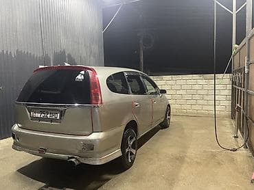Honda Stream: 2002 г., 2 л, Автомат, Бензин, Вэн/Минивэн — 5