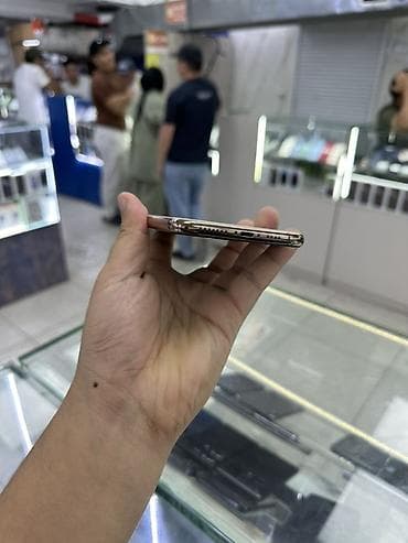 iphone 7s plus: IPhone 11 Pro Max, Б/у, 256 ГБ, Золотой, 93 % — 2