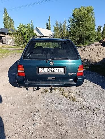 машина жыгули: Volkswagen Golf: 1996 г., Кол менен иштөөчү, Бензин, Универсал — 4