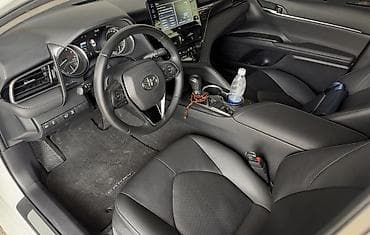 барта: Toyota Camry: 2023 г., Автомат, Бензин, Седан — 5
