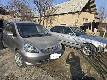 Honda: Honda Fit: 2004 г., 1.3 л, Автомат, Бензин, Хэтчбэк — 8