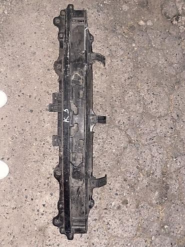 Усилитель задний на Киа К5 в оригинале все целое — 2