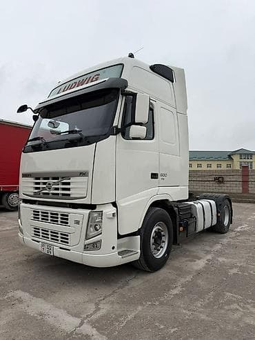 camry 55 exclusive: Тягач, Volvo — 2