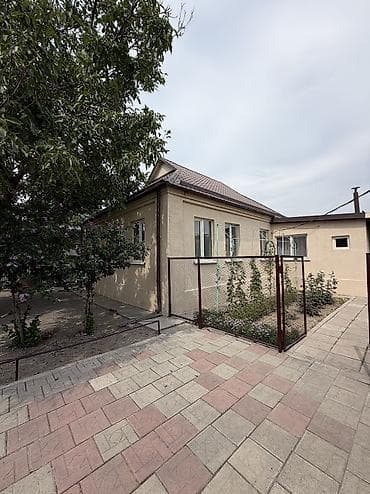 Кыймылсыз мүлк: 📍В Сокулуке продается дом расположенный на участке 15 соток 🏷️Об — 3