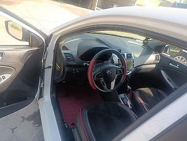 ix 25: Hyundai Accent: 2019 г., 1.4 л, Автомат, Бензин, Седан — 4