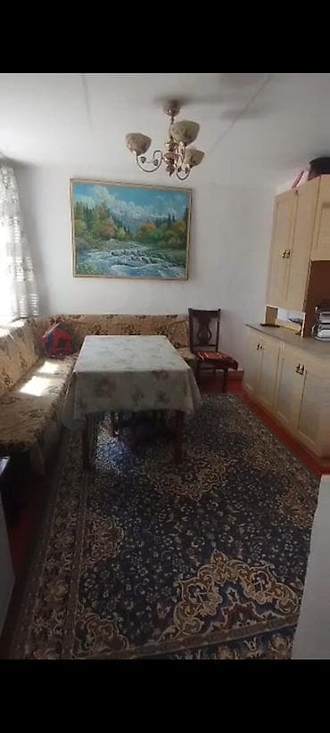 подушка для геморроя: Срочно продается двух этажный дом со всеми удобствами. на первом этаже — 2