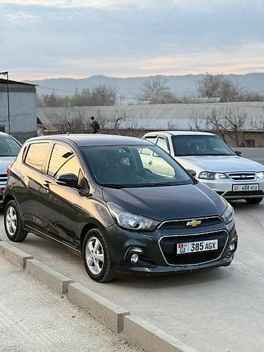 Chevrolet Spark: 2016 г., 1 л, Робот, Бензин, Хэтчбэк
