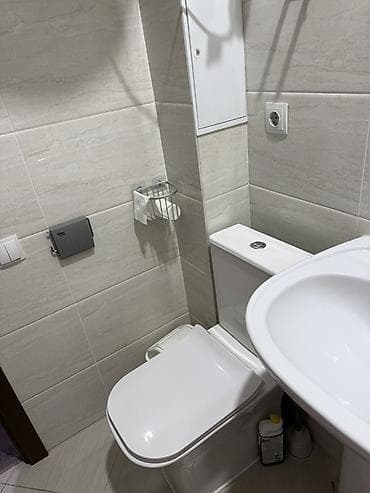 гарнетур: Сдается Студия квартира,с отдельный кухонной зоной . Прихожая-с — 8