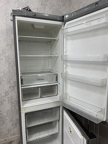 Холодильник Indesit, двухкамерный, серебристый цвет, нижняя — 2
