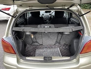 Toyota Vitz: 2002 г., 1 л, Автомат, Бензин, Хэтчбэк — 8