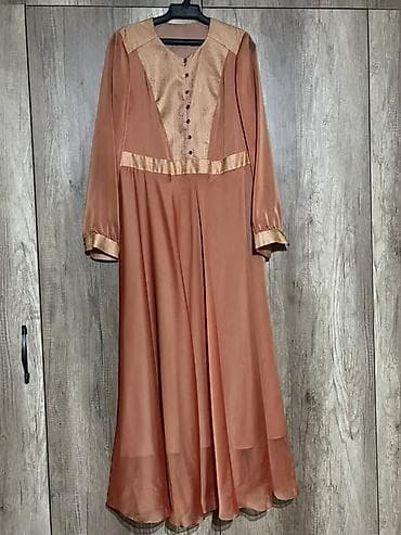 Шита под заказ за 15 тыс сом одевала 1 раз
Размер 48 at lalafo.kg Шита под заказ за 15 тыс сом одевала 1 раз
Размер 48