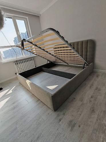Стулья, табуретки: Двуспальная кровать, С ящиком для хранения, длина - 200 см — 1