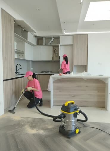 Уборка помещений, | Генеральная уборка, Уборка после ремонта, Уборка раз в неделю, | Офисы, Квартиры, Дома at lalafo.kg Уборка помещений, | Генеральная уборка, Уборка после ремонта, Уборка раз в неделю, | Офисы, Квартиры, Дома