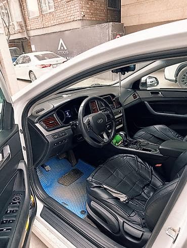 Hyundai Sonata: 2017 г., 1.6 л, Автомат, Бензин, Седан — 5