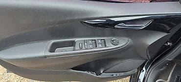 на спарк: Chevrolet Spark: 2016 г., 1 л, Вариатор, Бензин, Хэтчбэк — 3