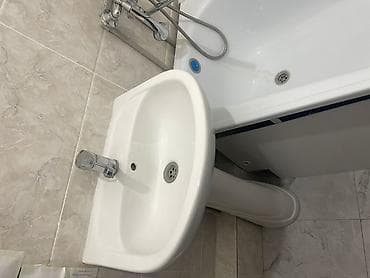 раковина с постаментом: Продается раковина для кухни и для ванны и ванная — 1