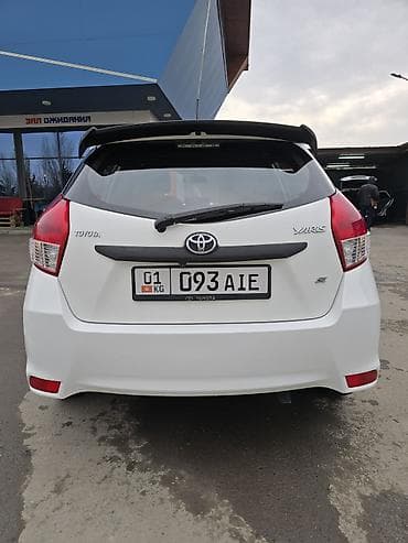 номер армения: Toyota Yaris: 2015 г., 1.5 л, Автомат, Бензин, Хэтчбэк — 7