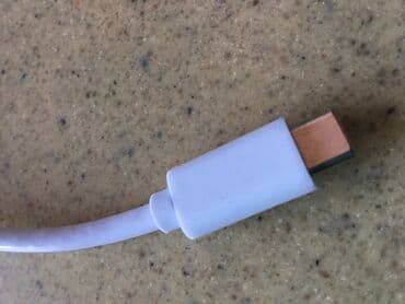 множитель портов: Многопортовый цифровой AV‑адаптер USB‑C (USB-C Digital AV Multiport — 5