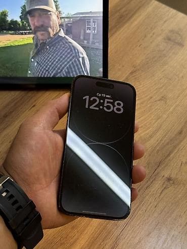 iphone cs: IPhone 14 Pro, Б/у, 256 ГБ, Black Titanium, Защитное стекло, Чехол, 79 % — 1