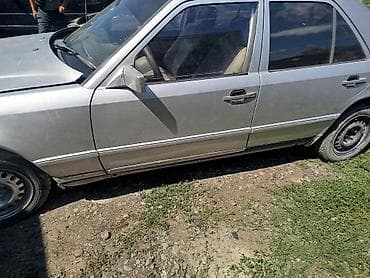 Унаа: Mercedes-Benz W124: 1989 г., Седан — 3