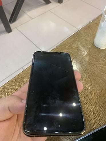 Apple iPhone: IPhone Xs, 64 ГБ, 80 % — 6