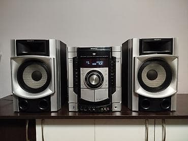 Продаю недорого SONY музыкальный центр есть и другие