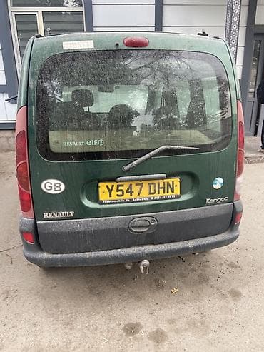 Renault Kangoo: 2004 г., 1.4 л, Механика, Бензин, Универсал