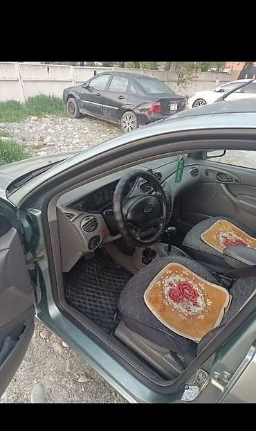 Продажа авто: Ford Focus: 2004 г., 2 л, Автомат, Бензин, Седан — 5
