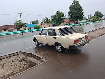 ВАЗ (ЛАДА): ВАЗ (ЛАДА) 2105: 1988 г., 1.6 л, Кол менен иштөөчү, Бензин, Седан — 3