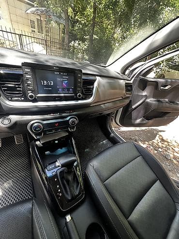 Продажа авто: Kia Stonic: 2019 г., 1.4 л, Автомат, Бензин, Хэтчбэк — 9