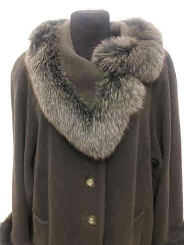 не крашен: Пальто натуральный кошемир воротник крашенный песец . Зима . Цвет — 3