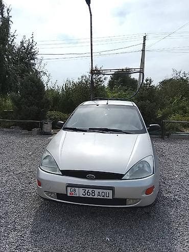 Унаа сатуу: Ford Focus: 2001 г., 1.6 л, Кол менен иштөөчү, Бензин, Хетчбек — 5