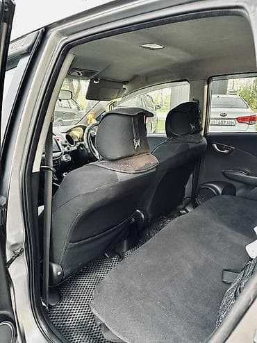 подголовник фит: Honda Fit: 2008 г., 1.3 л, Автомат, Бензин, Хэтчбэк — 4