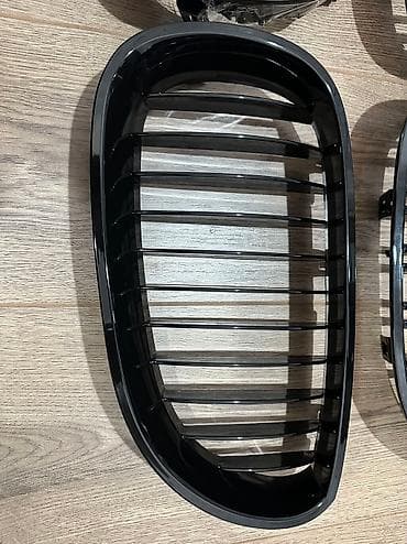 aion v: Решетка радиатора BMW Новый, Аналог — 3