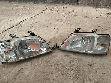 lx470 фары: Комплект передних фар Honda Б/у — 1