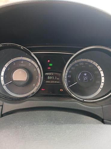 400000: Hyundai Sonata: 2012 г., 2 л, Автомат, Газ, Седан — 8