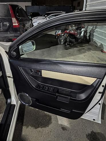 бензин матор: Toyota WiLL: 2002 г., 1.5 л, Автомат, Бензин, Хэтчбэк — 8