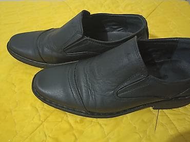 Мужские классические туфли-лоферы без шнурков, черные. - Материал