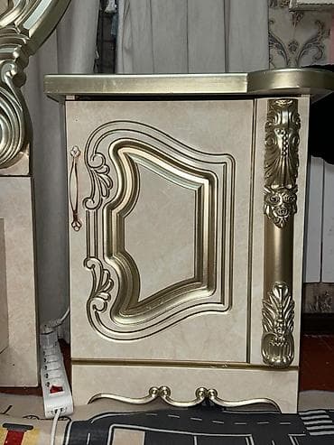 колуны купить: Спальный гарнитур, Б/у, Двуспальная кровать, Трюмо, Тумба, цвет - Бежевый — 3