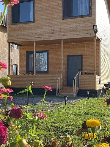 комн: 🏡 Продается двухэтажный коттедж с действующим бизнесом 📍 Село Бостери — 1