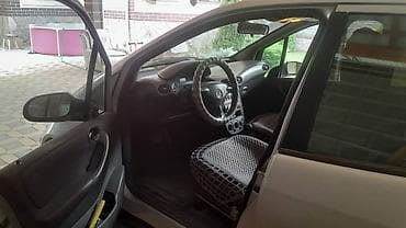 Продажа авто: Mercedes-Benz A-Class: 2003 г., Хэтчбэк — 4