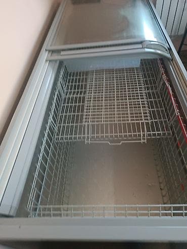 Холодильное оборудование: В наличии — 3