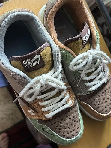 Женская обувь: Кроссовки Nike Air (низкие) Одевали два раза. В отличном состоянии - — 2