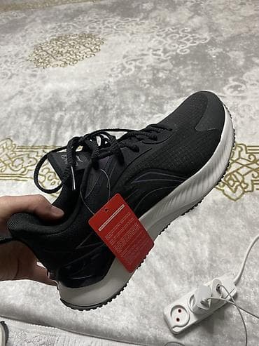 Кроссовки Li-Ning ARHS009-70 - Размер: US 9 / EUR 42½ / CN 265 мм