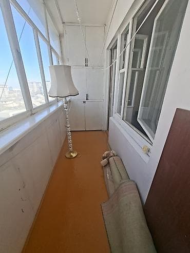 гостиница аламедин: Просторная комната с лоджией - Светлая комната правильной формы — 1