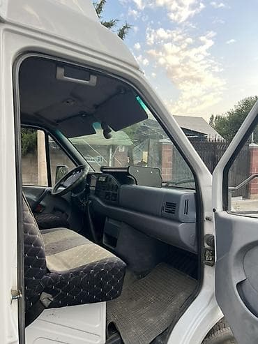 Грузовой фургон Mercedes‑Benz Sprinter тентованный - Кузов — 8