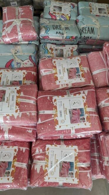 спальный набор: Постельное бельё
Новалочки 
Фланель
Товар из Турции — 4