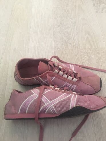 nike react: Продаю женские стильные кроссовки Esprit, цвет розовый, замшевые — 3