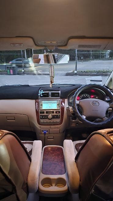 transporter multivan: Toyota Ipsum: 2003 г., 2.4 л, Автомат, Бензин, Универсал — 5