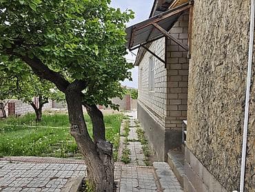 Кыймылсыз мүлк: Продаю дом в селе Каджи Сай. 5 комнат. участок 7 соток. все условия — 9